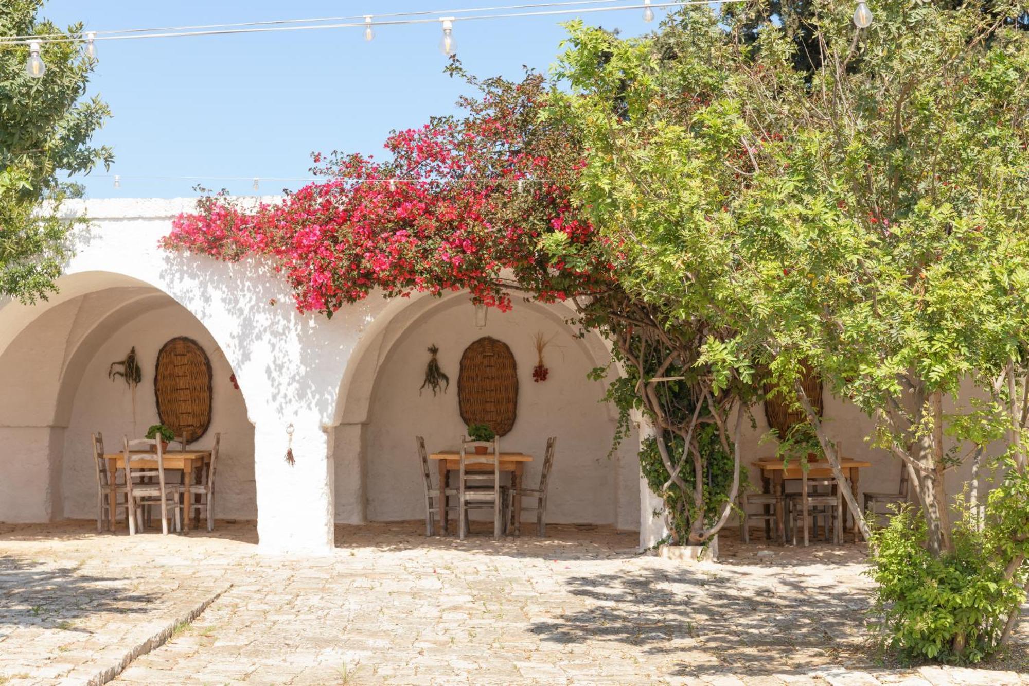 Masseria Eccellenza Pezze Di Greco Exterior photo
