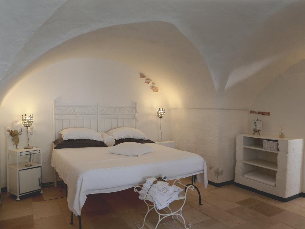 Masseria Eccellenza Pezze Di Greco Exterior photo